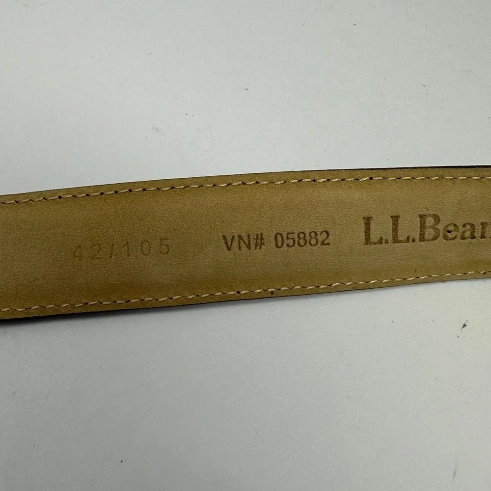 LL Bean Mens Black Genuine Leather Dress Belt Silver Buckle Size 42 Turkey
